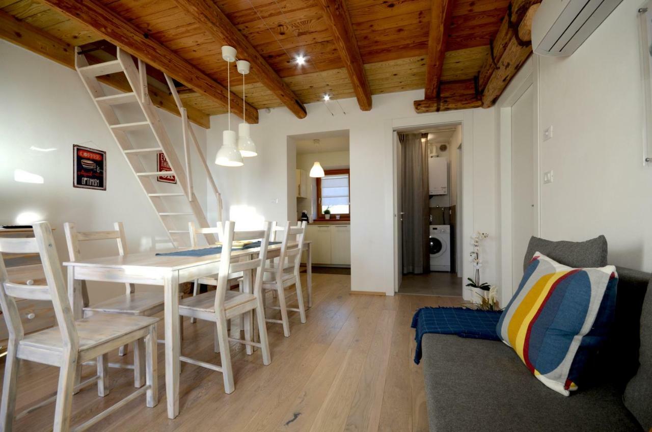 Matijevi Apartments Систияна Екстериор снимка